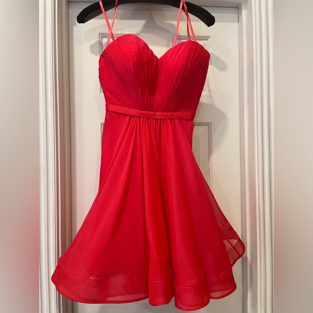La Femme Semi-formal Coral Dress Size 00